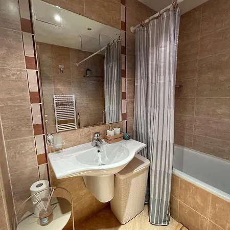 The Nature View Suite, Part Of Terra Complex & アパート